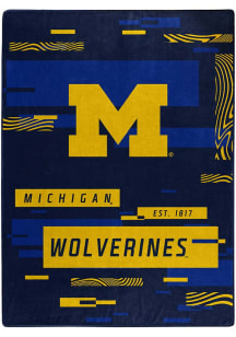 Michigan Wolverines Digitize Raschel Throw Blanket - Blue