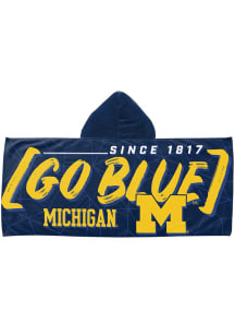 Michigan Wolverines Youth Hooded Beach Towel