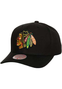 Mitchell and Ness Chicago Blackhawks Team Ground 2.0 Pro Adjustable Hat - Black