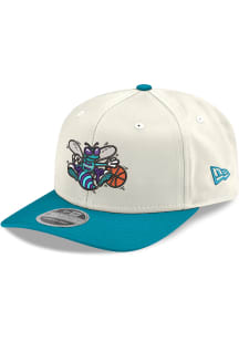 New Era Charlotte Hornets Alt 2T Stretch Snap 9SEVENTY Adjustable Hat - White