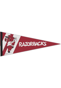 Arkansas Razorbacks 12x30 Pitching Ribby Pennant - Red