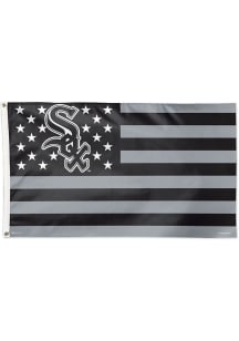 Chicago White Sox Stars and Stripes Silk Screen Grommet Flag - Black