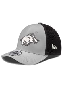 New Era Arkansas Razorbacks Mens Charcoal 3930NEO ARKRAZ GRAY BLACK HOG Flex Hat