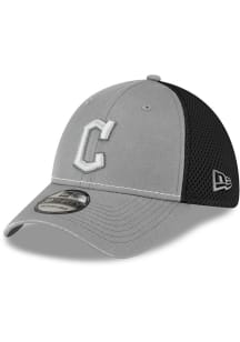 New Era Cleveland Guardians Mens Silver 2T Neo 39THIRTY Flex Hat