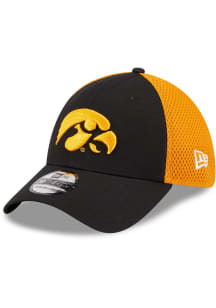 New Era Iowa Hawkeyes Mens Black Evergreen  Team Neo 39THIRTY Flex Hat