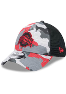 New Era Ohio State Buckeyes Mens Black 2T Active Training Camo 39THIRTY Flex Hat