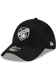 New Era FC Cincinnati Mens Black Black and White Logo 39THIRTY Flex Hat