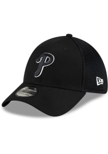 New Era Philadelphia Phillies Mens Black Black and White Logo 39THIRTY Flex Hat