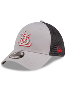 New Era St Louis Cardinals Mens Graphite Graphite and Grey Tonal Logo 39THIRTY Heritage Flex Hat