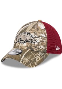 New Era Arkansas Razorbacks Mens Green Camo 39THIRTY Flex Hat