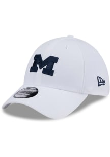 New Era Michigan Wolverines Mens White Evergreen Team Classic 39THIRTY Flex Hat