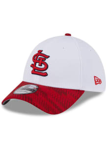 New Era St Louis Cardinals Mens White 2025 Clubhouse Alt 39THIRTY Flex Hat