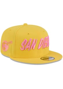 New Era San Diego Padres Gold 2025 City Connect Fan Pack 9FIFTY Mens Snapback Hat
