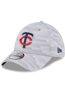 New Era Minnesota Twins Mens Grey 2025 Clubhouse 39THIRTY Flex Hat