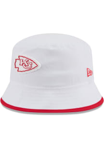 New Era Kansas City Chiefs White 2025 Training Camp Bucket Mens Bucket Hat