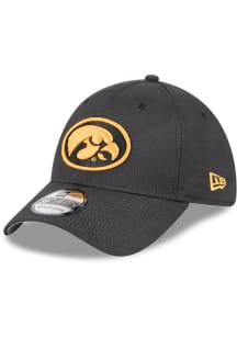 New Era Iowa Hawkeyes Mens Black Tonal Camo 39THIRTY Flex Hat