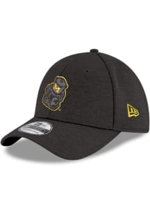 New Era Michigan Wolverines Mens Navy Blue Shadow Tech 39THIRTY Flex Hat