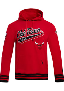 Pro Standard Chicago Bulls Mens Red Script Tail Fashion Hood