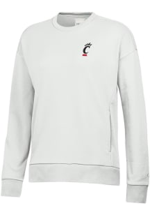 Under Armour Cincinnati Bearcats Womens White Embroidered Crew Sweatshirt