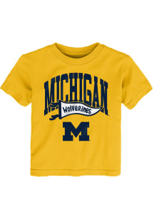 Michigan Wolverines Toddler Gold Wavy Short Sleeve T-Shirt