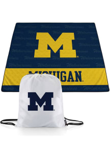 Michigan Wolverines Impresa Picnic Fleece Blanket - Black
