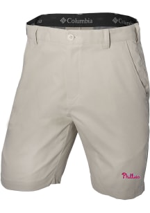 Columbia Philadelphia Phillies Mens Tan Lie Angle Shorts