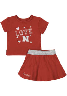 Colosseum Nebraska Cornhuskers Toddler Girls Cloud Kingdom Top and Bottom Set Red
