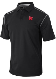 Columbia Nebraska Cornhuskers Mens Black Heat Seal Omni Wick Shotgun Short Sleeve Polo