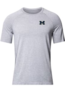 lululemon Michigan Wolverines Silver Metal Vent Tech Short-Sleeve Shirt Short Sleeve T Shirt