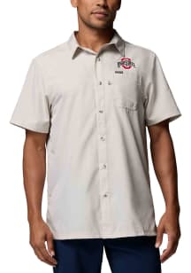 Columbia Ohio State Buckeyes Mens Tan Slack Tide Camp Short Sleeve Dress Shirt