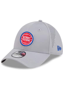 New Era Detroit Pistons Mens Grey Mid Perf 39THIRTY Flex Hat