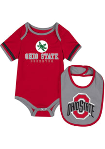 Colosseum Ohio State Buckeyes Baby Red "The Gift" Set One Piece with Bib