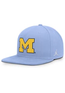 Nike Michigan Wolverines Light Blue Country Club Flat Bill Mens Snapback Hat