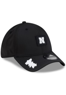 New Era Nebraska Cornhuskers Mens Black Micro Logo 39THIRTY Flex Hat