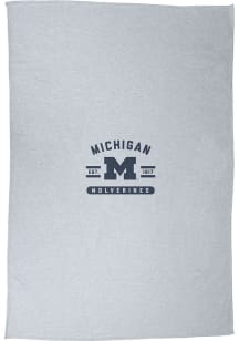 Michigan Wolverines Primary Sweatshirt Blanket Sweatshirt Blanket