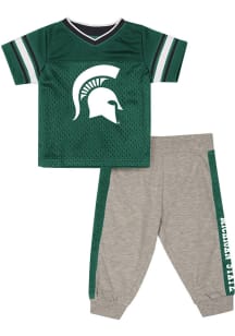 Colosseum Michigan State Spartans Infant Green All Day Set Top and Bottom