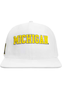 Pro Standard Michigan Wolverines White Classic Wool Design Mens Snapback Hat