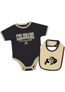 Colosseum Colorado Buffaloes Baby Black Bingo Set One Piece with Bib