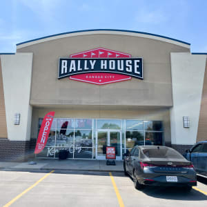 Rally House Belton EXTERIOR