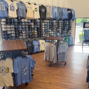 Rally House Crossroads Plaza INTERIOR