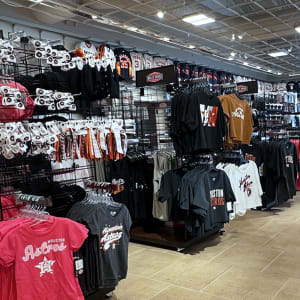 Rally House Deerbrook Marketplace INTERIOR