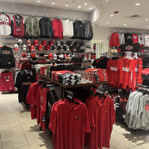 Rally House Fox Valley Mall INTERIOR