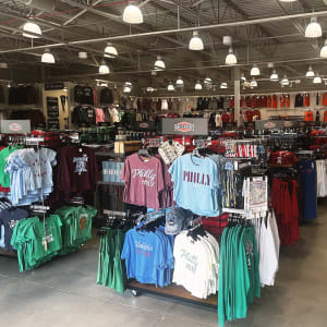 Rally House Gloucester Premium Outlets INTERIOR