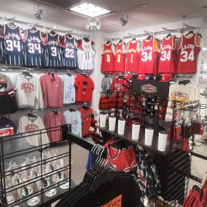 Rally House Houston Outlets INTERIOR