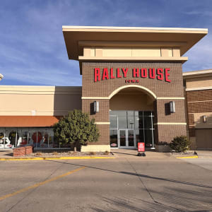 Rally House Lakeport Commons EXTERIOR