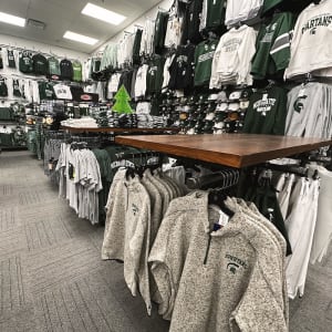 Rally House Macomb Mall INTERIOR
