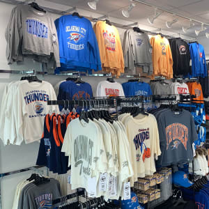 Rally House OKC Outlets INTERIOR
