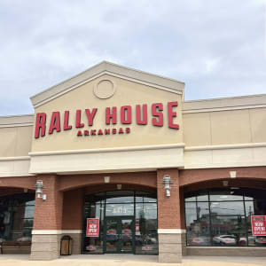Rally House Scottsdale Center EXTERIOR