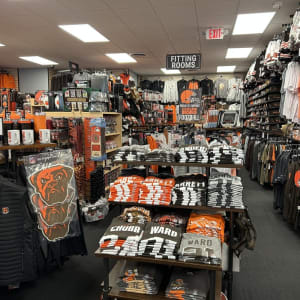 Rally House Strongsville INTERIOR