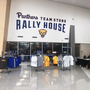 Rally House The Pete INTERIOR